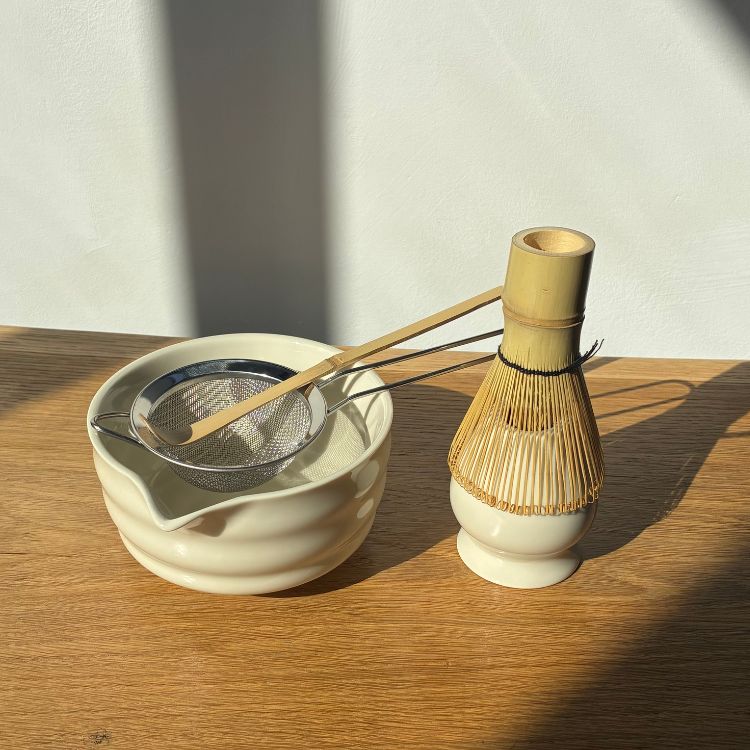 מאצ'ה איכותית וטקסית עם כל הערכה